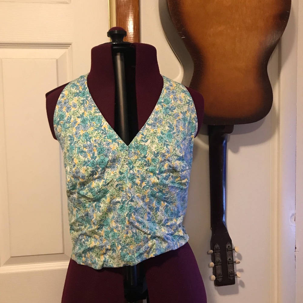 HPx3🌟AEO Crop top halter w/ double tie back 🦅